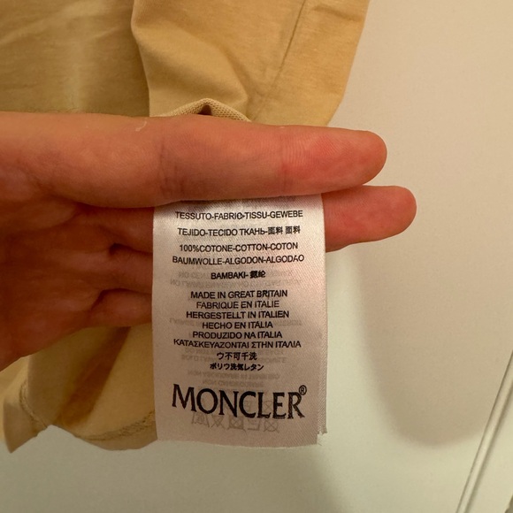 Moncler t-shirt medium - Picture 5 of 5